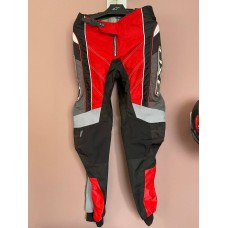AXO BLACK/RED